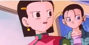 Chi-Chi y Videl parasitadas pensando en cómo asesinar a Pan.