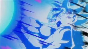 Super Saiyajin Blue usando el Kaio-Ken lanzado el Kame Hame Ha