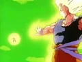 Super Saiyan Goku fires the Kiai at Frieza
