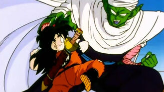 Gohan entenando con Piccolo