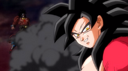 Goku Xeno SS4 y Broly Dark