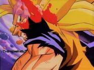 Goku SS3 dañado por Espada Dimensional