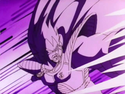 Rey Vegeta atacando.