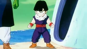 Son Gohan esce dall'abitazione del Capo Anziano di Namek.