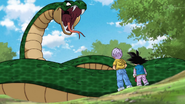 Goten y Trunks frente a la serpiente gigante