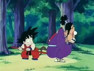 Goku ayuda a Murasaki