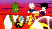 Raichi accompagnant Bulma, Gohan et Kuririn.png