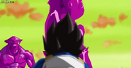 Vegeta presenciando como su copia surge.