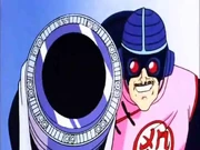 Tao Pai Pai atacando o Sr