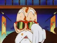 Maestro roshi manchado en la pelicula