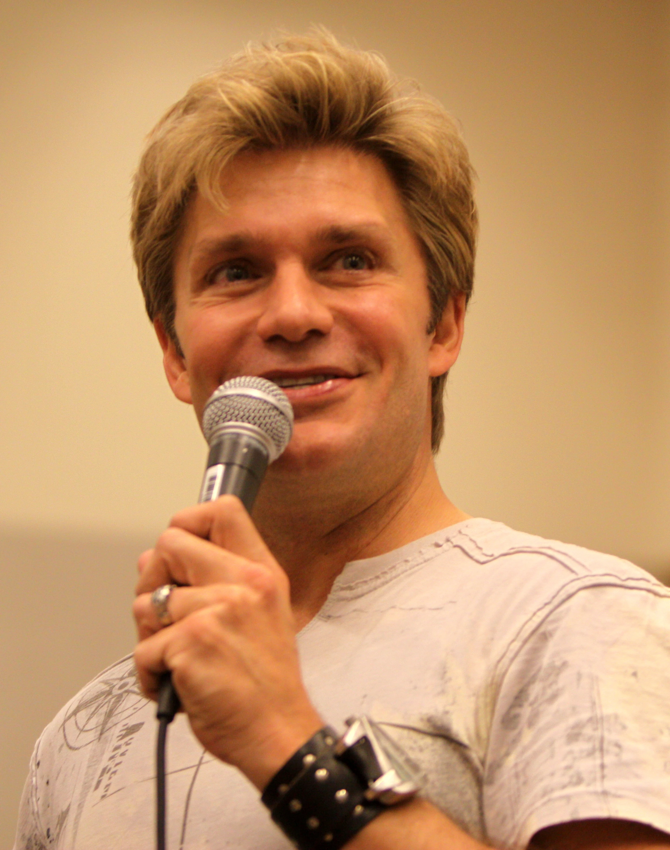 Vic Mignogna | Dragon Ball Wiki | Fandom, image size:2350x2981