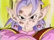 La Kaio-shin del Oeste preparando su ataque a Boo.