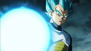 Vegeta na forma Super Saiyajin Deus Super Saiyajin