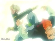 Androide 17 del futuro.jpg (8 kB) El Androide 17 es derrotado de forma humillante por Trunks, de esta forma, venga la muerte de sus compañeros