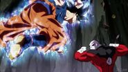 Dragon-Ball-Super-Episode-129-00011-Goku-Ultra-Instinct-Jiren