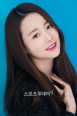 Son Yeo Eun40