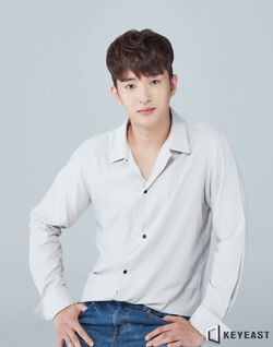 Kim Hee Chan7.jpg