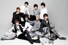 U-Kiss18.jpg (377 kB)