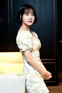 Choi Yoon Young (1986)28