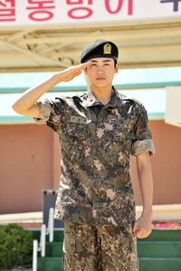 Park Hyung Sik soldier