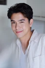 Sittichok Pueakpoolpol-1.jpg (137 kB)
