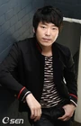 Uhm Ki Joon4.jpg (172 kB)