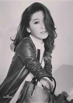 Niki Chow-12