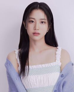"Hong Hwa Yeon"