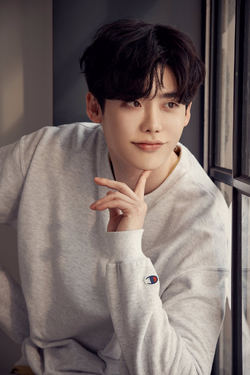 LEE JONG SUK 刺繍ノート Believe you can and you're halfway there.