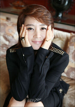 Kim Hye Soo16