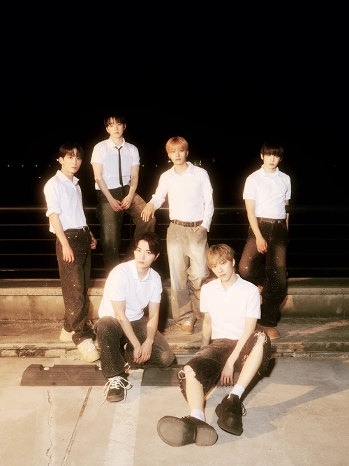 imagen integrantes de "AIMERS" en "Starry Night"