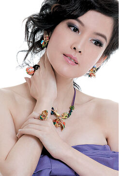 Vivian Chow