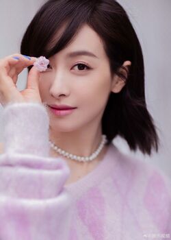 Victoria Song08