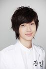 Kwang Min 01