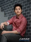 Song-Joong-Ki-02.jpg (79 kB)