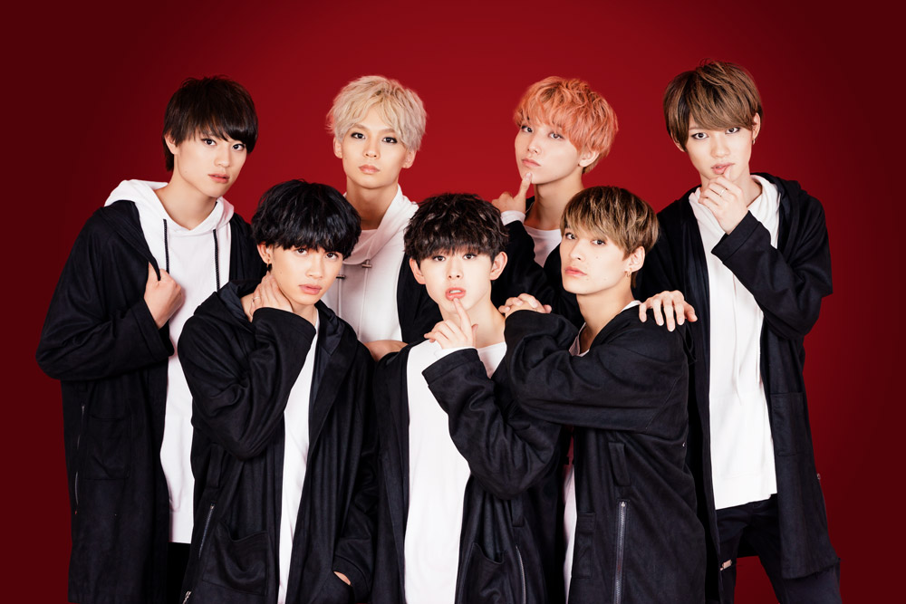 Onlyoneof yoojung. Onlyoneof участники чунджи. One night only вокалист. One n only группа. группа onlyoneof.