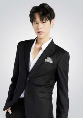 Pak Naphat Leelahatorn