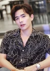 Thanat Loekhunnasombat-17.jpg (107 kB)