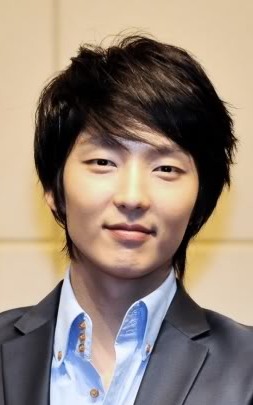 Resident Evil: - Lee Joon-Gi 이준기 International Fan Club