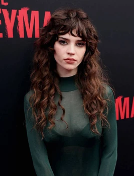 Sophie Thatcher new