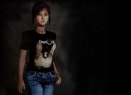 67bbec60cff8d7684d5f55d7d7108d19.jpg (25 KB) Linda t-shirt promo.