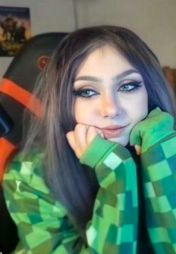 JustaMinx Wiki: Boyfriend, Real Name, Height, No Makeup, Twitch, Family