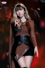 Yoohyeon - MAISON