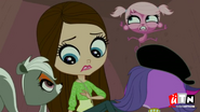 UltraToons Network screen bug on 16:9 aspect ratio from 2014–2015, aired during Littlest Pet Shop.