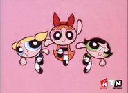 UltraToons Network screen bug from 2014–2015, aired during The Powerpuff Girls. Note: The screen bug is now colored (like the HD version).