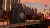 Madagascar3-disneyscreencaps.com-8551.jpg (430 KB)