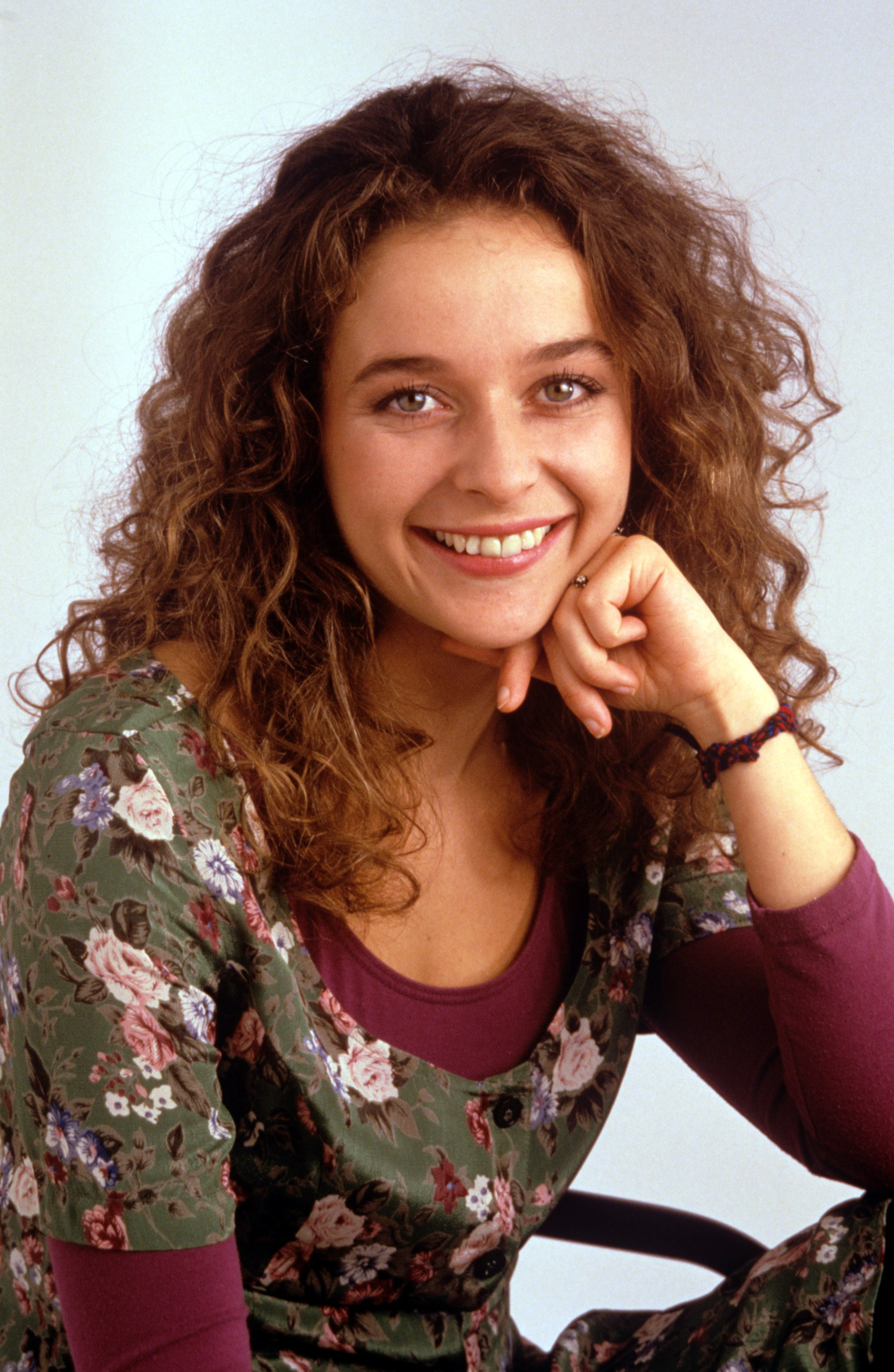 julia sawalha milf