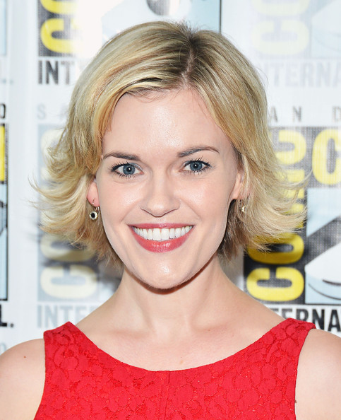 Fan Casting Kari Wahlgren as Bridget in TrollsTopia on myCast