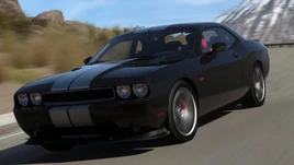 Dodge Challenger SRT8 392 front
