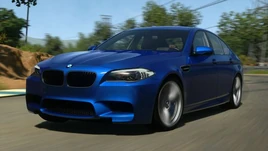 BMW M5 2011 front